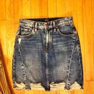 Hudson Lulu Distressed Denim Skirt Size 25